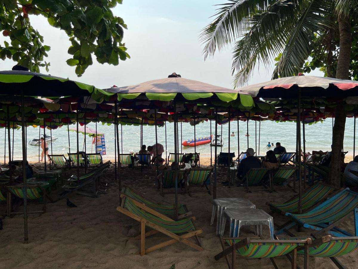 Yuri Guesthouse Jomtien Beach Eksteriør billede