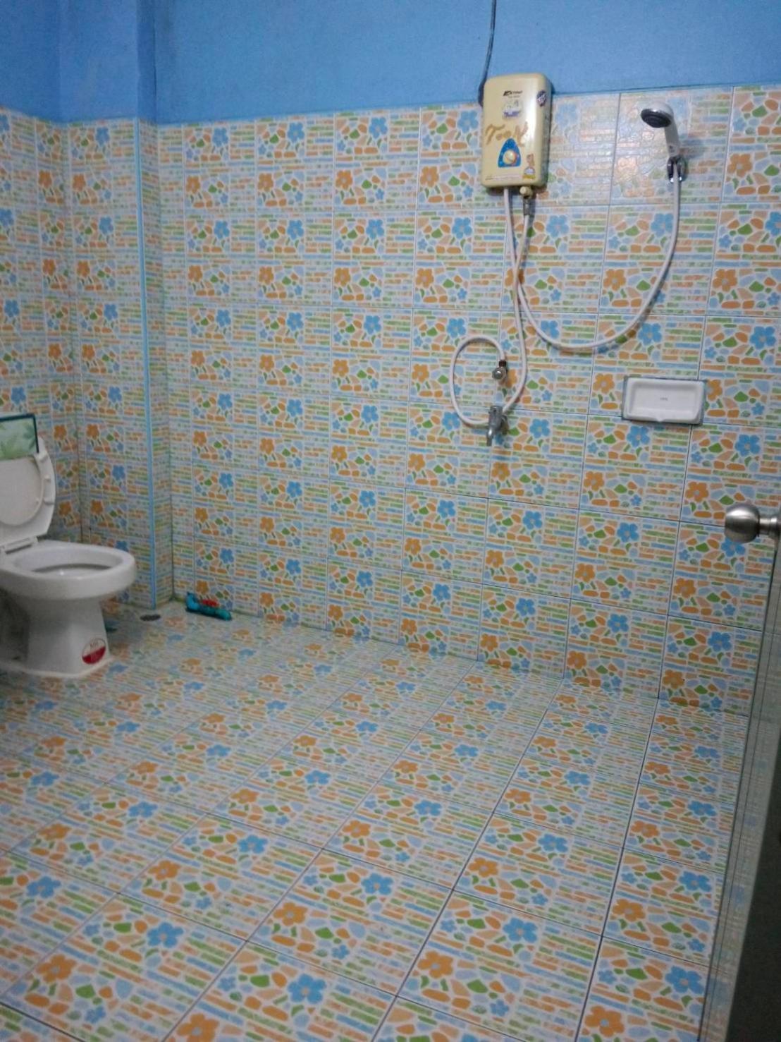 Yuri Guesthouse Jomtien Beach Eksteriør billede